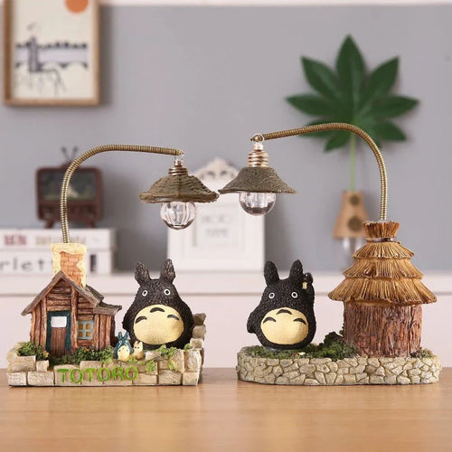 Lámpara LED Totoro – Luz Nocturna Escritorio con Bombilla Anime Kawaii